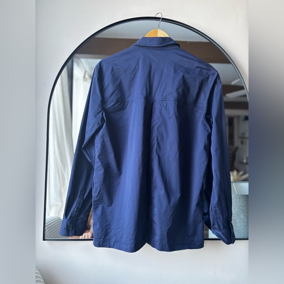 GOOD AMERICAN | Navy Poplin button up | size 1 - Picture 4 of 6